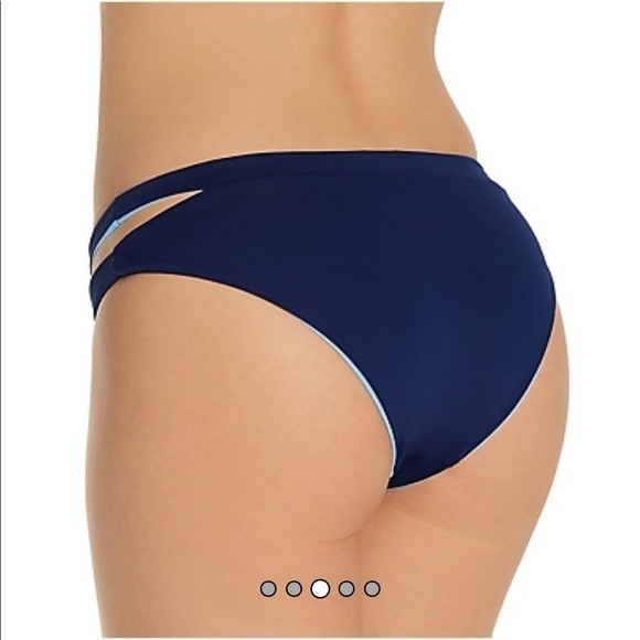 BECCA by Rebecca Virtue Maya jetsetter reversible bikini Navy blue bottoms M - Picture 3 of 7
